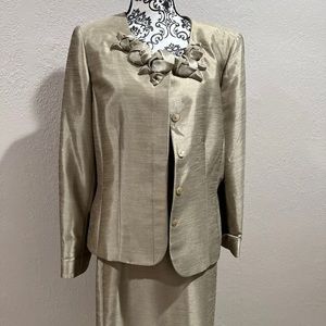 Mother Of Bride Kasper 14 Champagne Gold Womens Skirt Suit Formal Two Piece